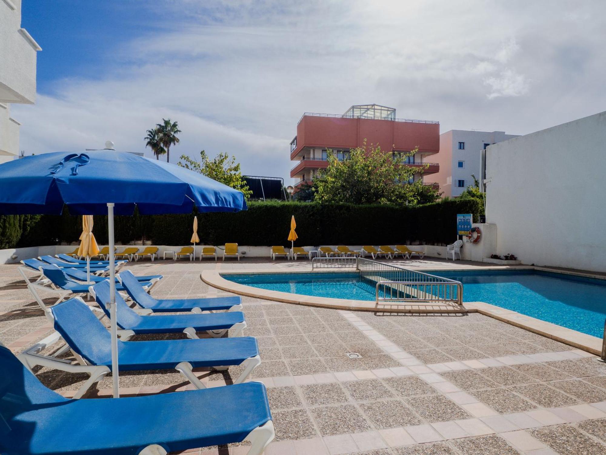 Apartamentos La Santa Maria Cala Millor  Extérieur photo